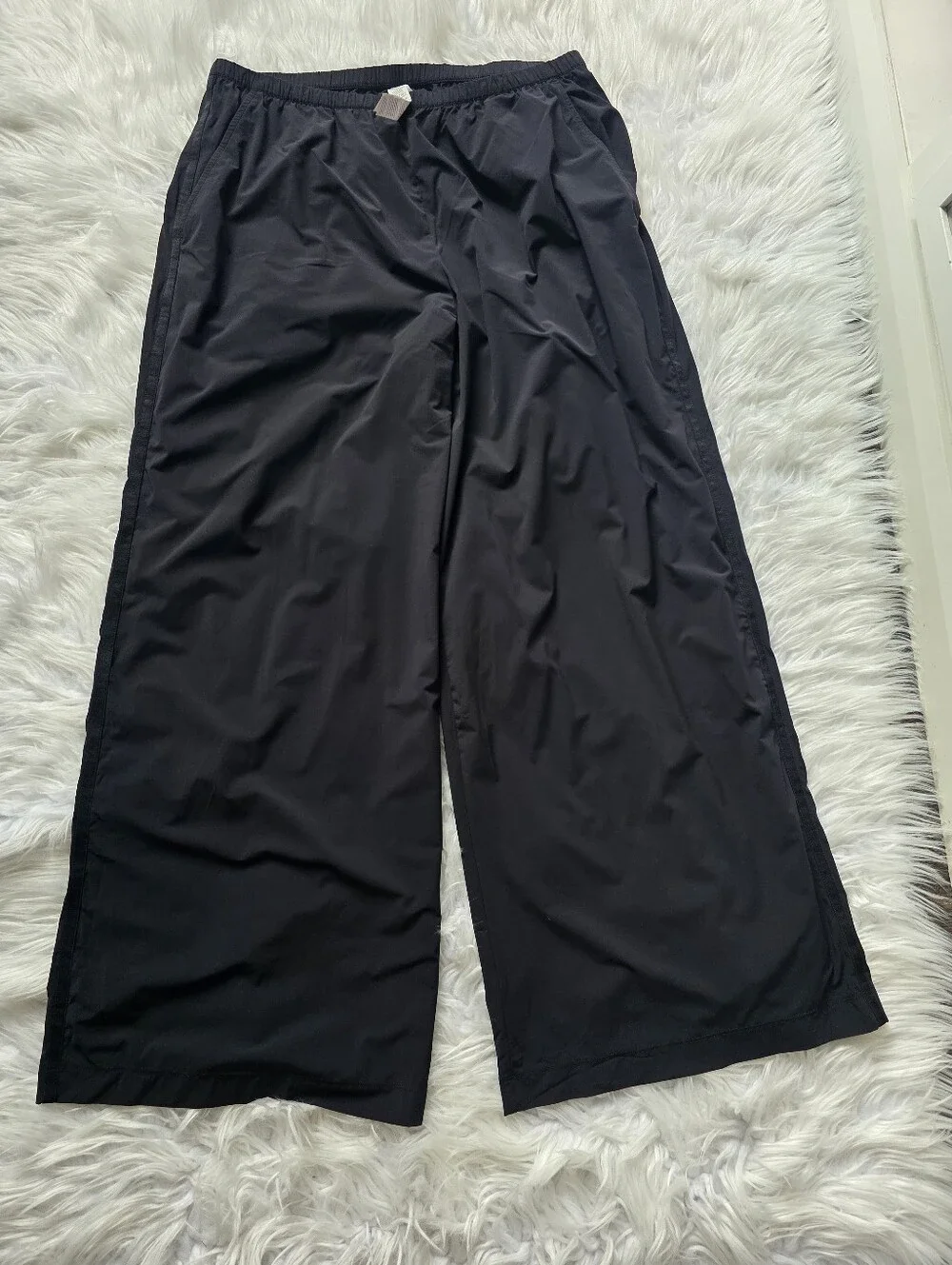 ALO BREEZY WIDE LEG PANT Large